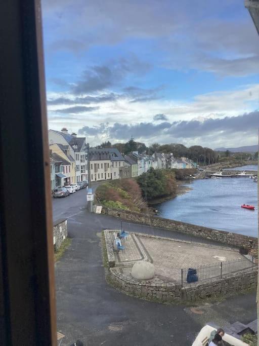Roundstone Retreats Abbys Cottage Exterior photo